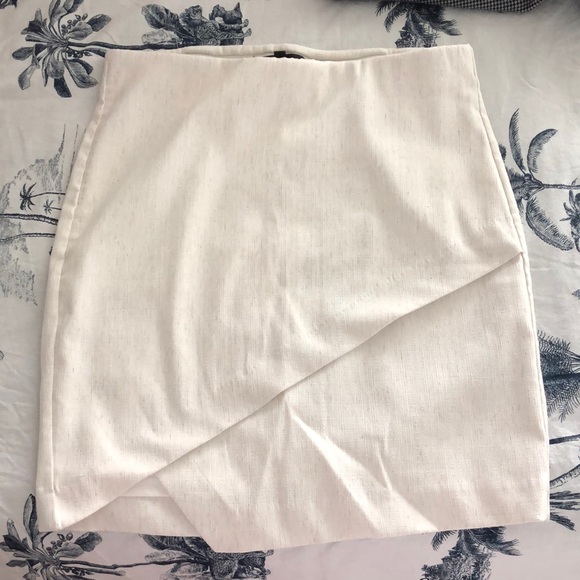 DYNAMITE skirt - Picture 1 of 3